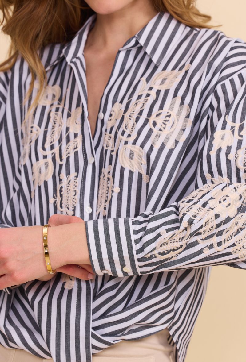 חולצת פסים דגם רוית