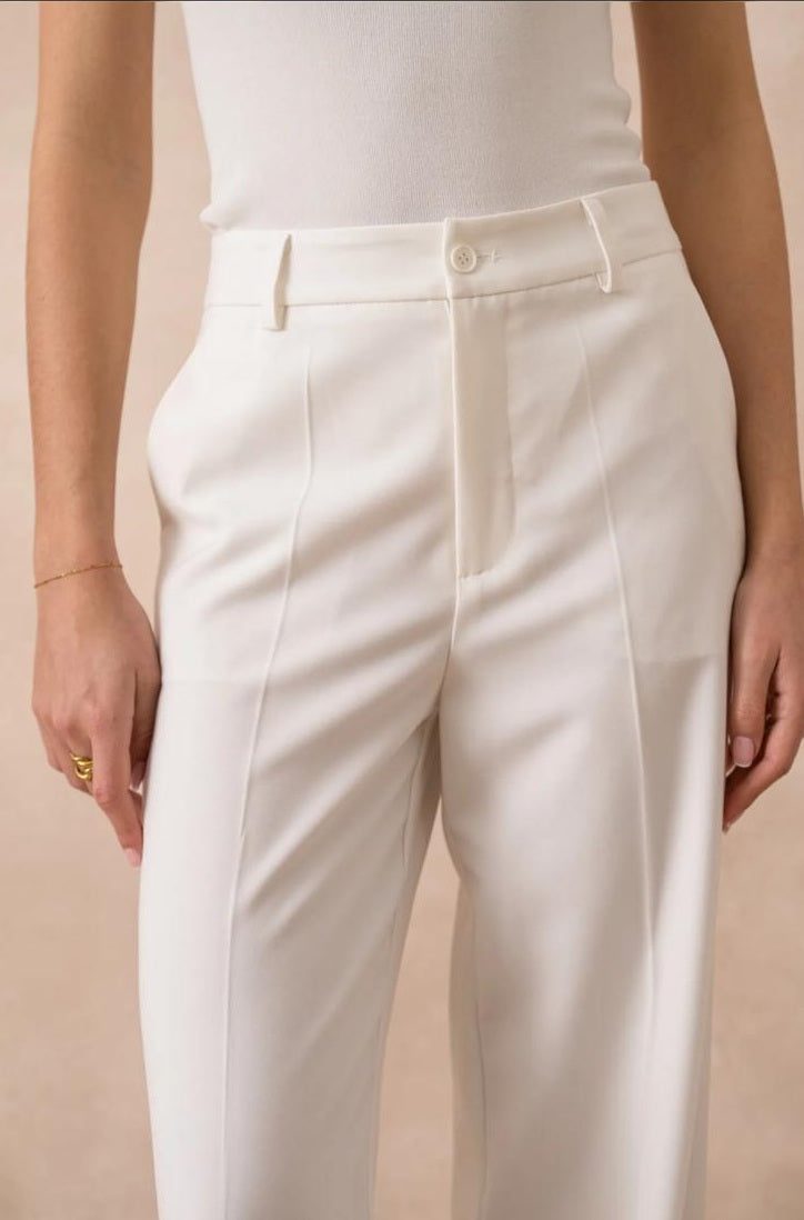 מכנסיים דגם קלי