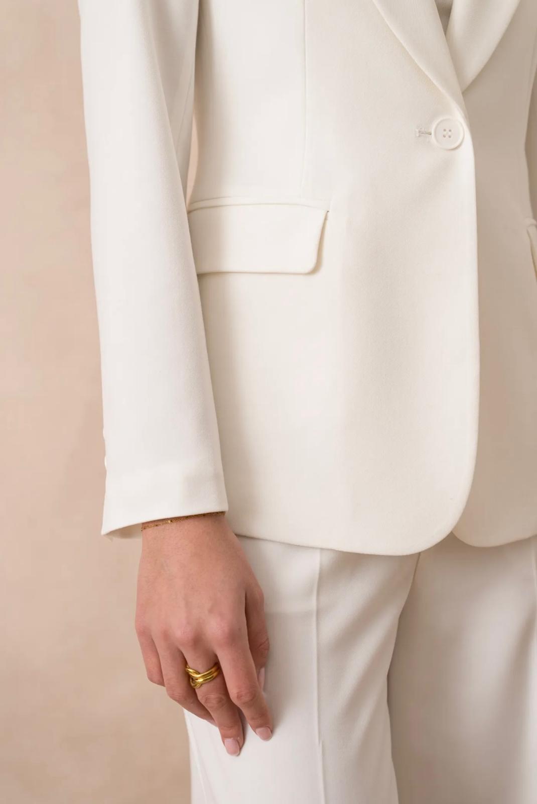 בלייזר דגם קלי